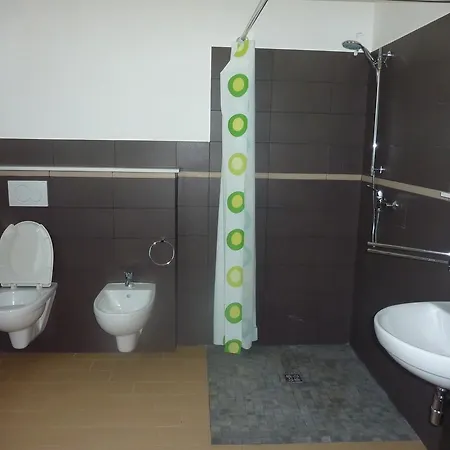Il Terrazzo Delle Rondini Bed & Breakfast 3*