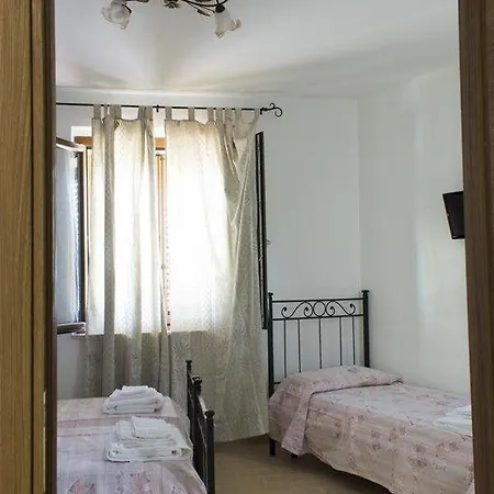 Il Terrazzo Delle Rondini Bed & Breakfast