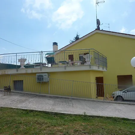 Il Terrazzo Delle Rondini Bed & Breakfast 3*