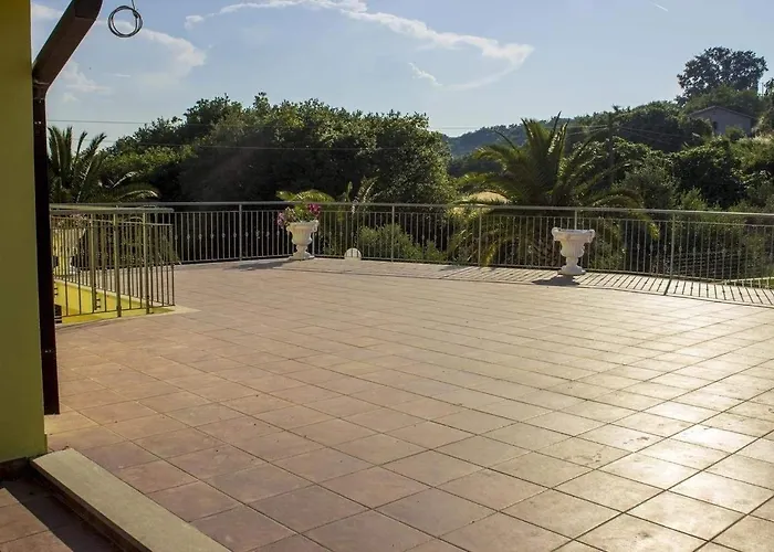 Il Terrazzo Delle Rondini B&B 3*
