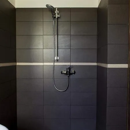 Il Terrazzo Delle Rondini